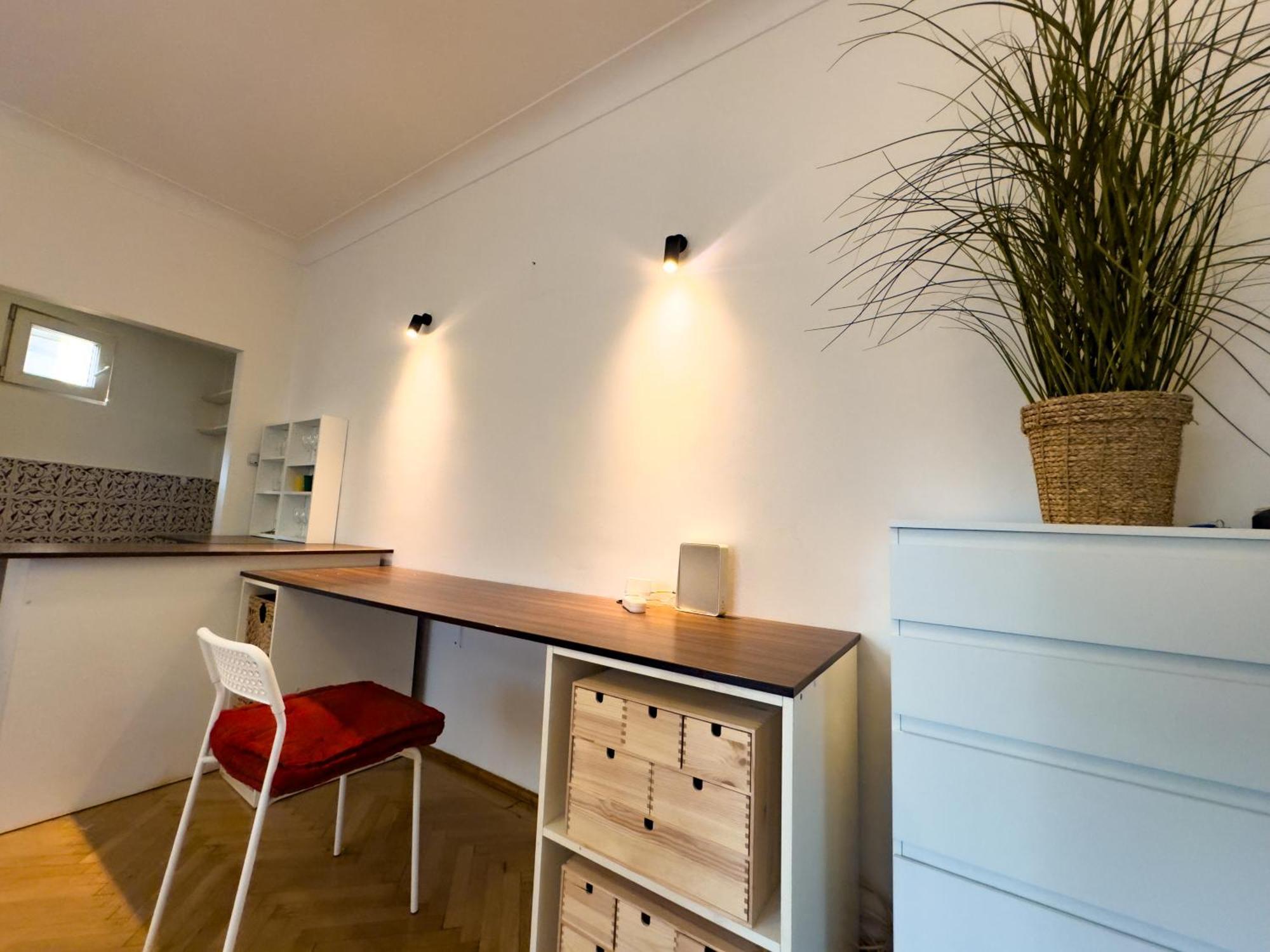 Central Retreat Apartments Bucureşti Ngoại thất bức ảnh